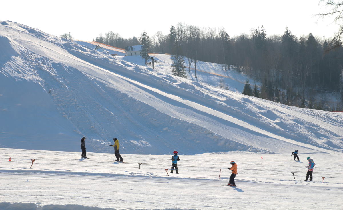 Snowboarding and downhill skiing in Latvia