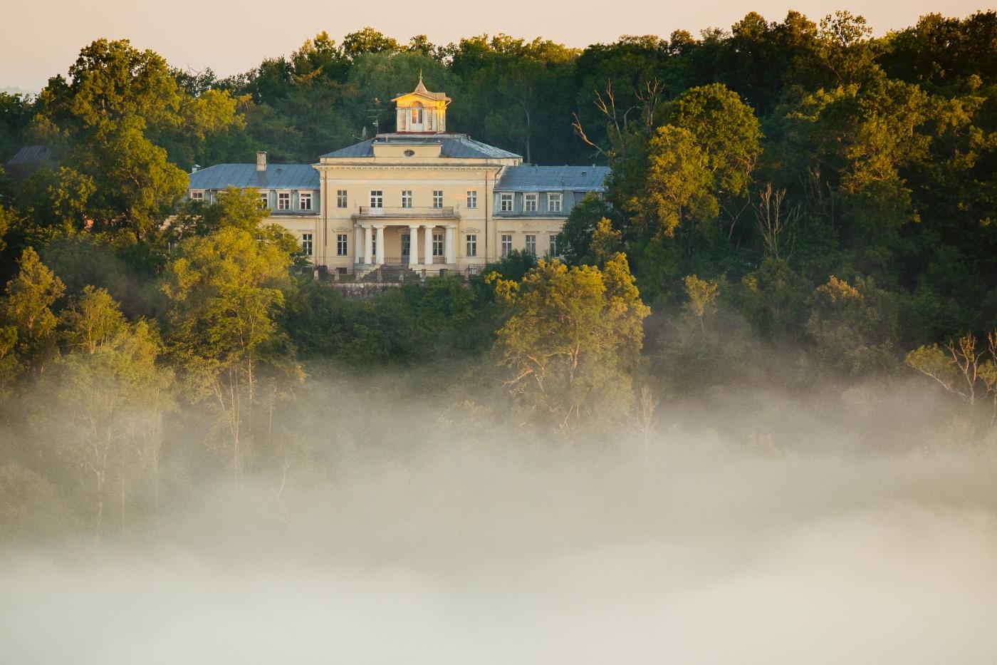 Krimulda Manor latvia.travel