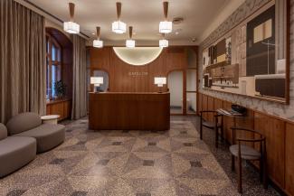 Adminstrācijas galds