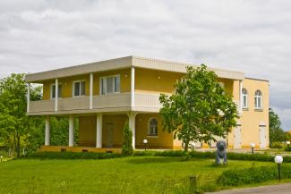 Viesu māja "Ezermala"