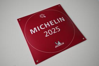 125 gadus pēc tās izveides MICHELIN ceļvedis nosaka jaunu pasaules standartu viesnīcu izcilībai ar MICHELIN Atslēgu apbalvojumu