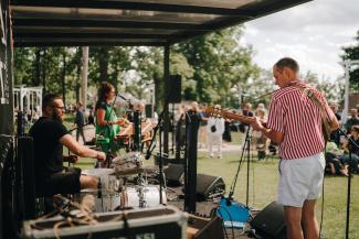 Valmiermuižas etnomūzikas festivāls / Valmiermuiža 