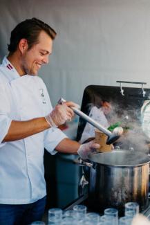 Rīgas svētku restorāns