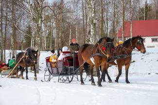 "Klajumu klēts māja"