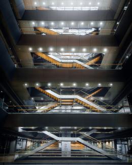 Latvijas Nacionālā bibliotēka - kāpnes