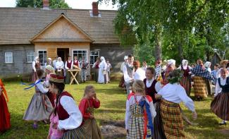 ''Ambeļu skreine''