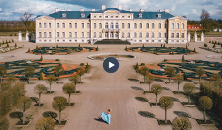 @voyagerfox_ Instagram